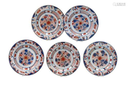 A set of five Imari porcelain dishes, decorated with flowers