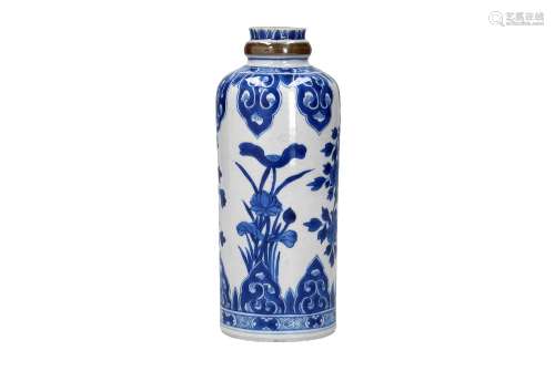 A blue and white porcelain bottle with shortened neck, decor...