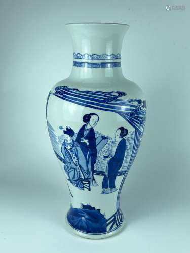 A fine slend shaped blue&white vase, Kang Xi Pr.