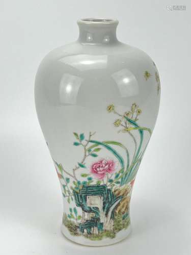 A flower decorated meping vase, Qing Dynasty Pr.