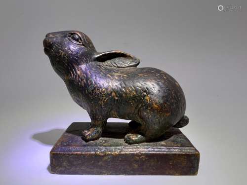 A rabbit shape bronze stamp, Qing Dynasty Pr.