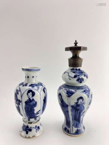 A pair of blue&white vases, Kang Xi Pr.