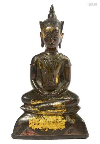 "Bouddha assis" en bronze portant des traces de do...