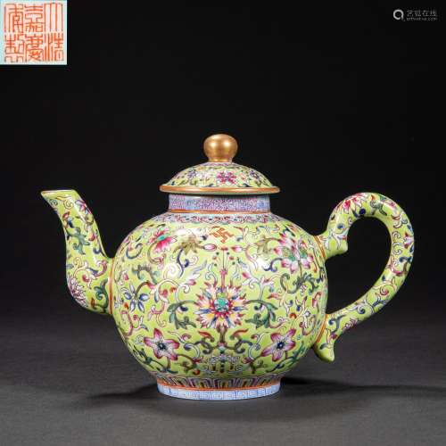 CHINESE FAMILLE ROSE TEAPOT, QING DYNASTY
