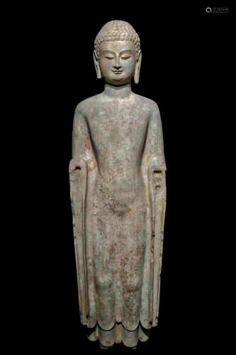 CHINESE GOLD PAINTED BLUESTONE BUDDHA STATUE, NORTHERN QI