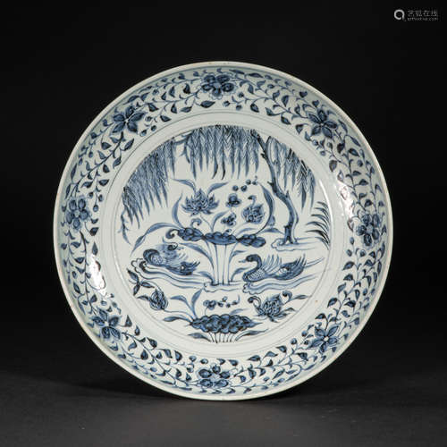 CHINESE BLUE AND WHITE PLATE, YUAN DYNASTY