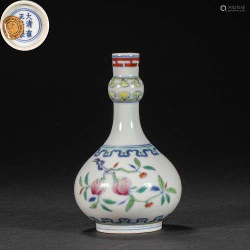 CHINESE FAMILLE ROSE VASE, QING DYNASTY