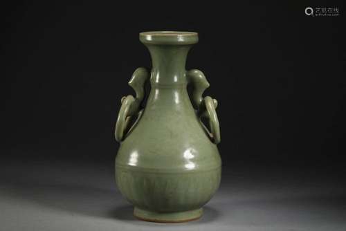 Longquan kiln vase