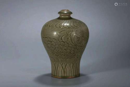 Yaozhou plum vase