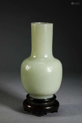 White jade celestial vase of Qing Dynasty