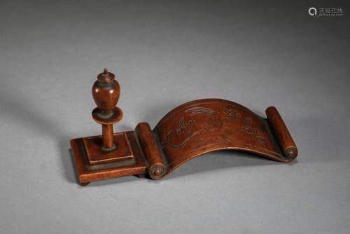 Boxwood penholder in Qing Dynasty