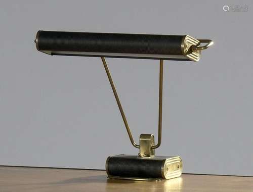 Édition Jumo.<br />
Circa 1940.<br />
Lampe de bureau articu...