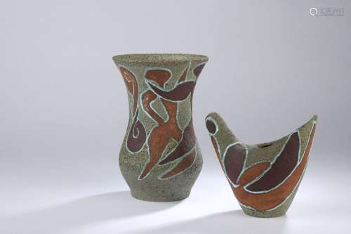 ACCOLAY (1945 -1983).<br />
Un ensemble d'un vase et d'un pi...