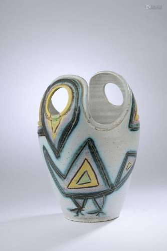 ACCOLAY (1945 -1983).<br />
Un grand vase de forme ovoïde av...