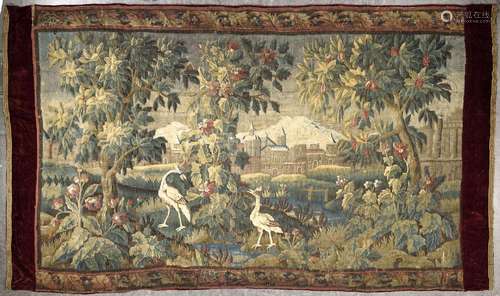 AUBUSSON<br />
Grande tapisserie verdure à fond de ville et ...