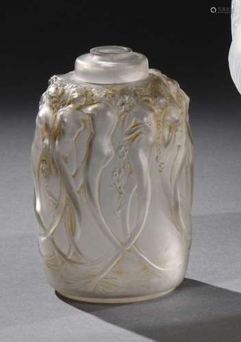 René LALIQUE (1860 - 1945) <br />
Brûle-parfums à alcool « S...