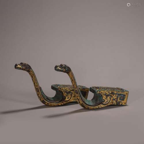 PAIR OF CHINESE GOLD SILVER INLAID BRONZE DRAGON HOOKS
