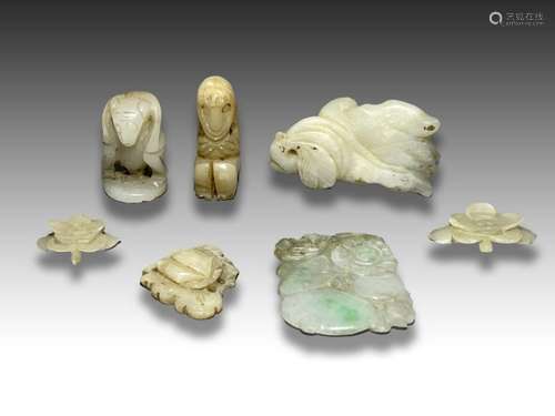 ASSORTMENT OF CHINESE JADE OBJECTS, INCLUDING PENDANTS &...