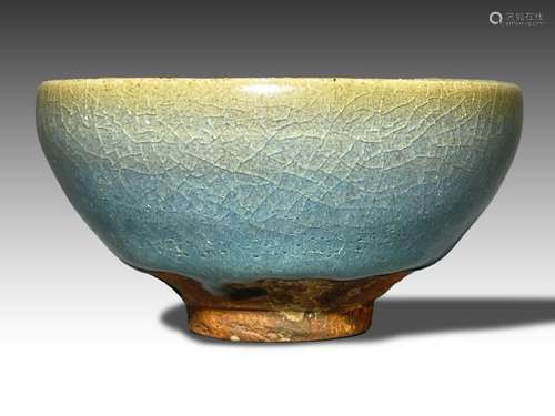 A CHINESE JUN WARE BOWL, SONG DYNASTY (960-1279)