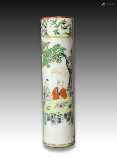 A CHINESE FAMILLE VERTE BRUSH POT, 19TH CENTURY QING DYNASTY...