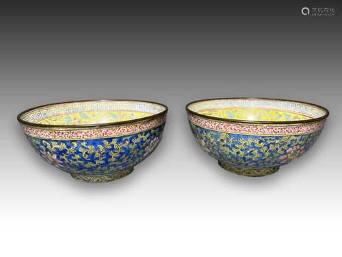 A PAIR OF CHINESE CANTON ENAMEL FLORAL BOWLS, QIANLONG PERIO...