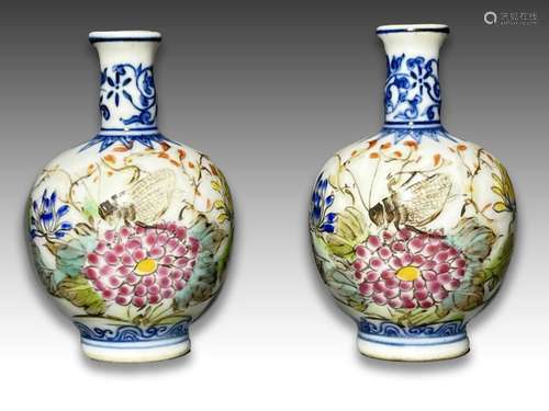 A PAIR OF CHINESE VASES, REPUBLIC PERIOD