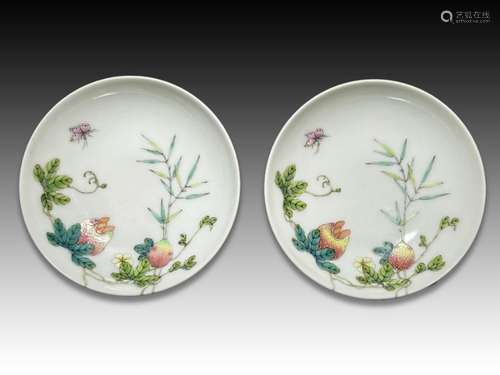 A PAIR OF CHINESE FAMILLE ROSE FOOTED PEACH DISHES, QIANLONG...