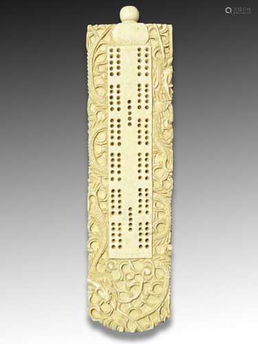 A FINE CHINESE IVORY CRICKET CAGE, QING DYNASTY (1644-1911)