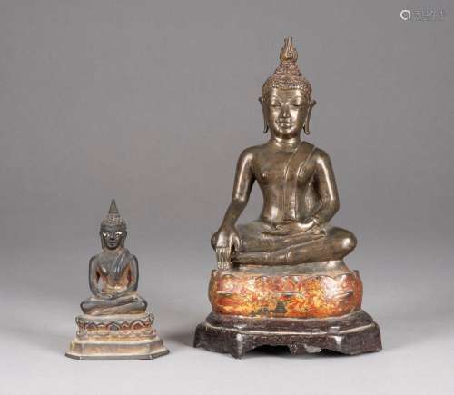 铜释迦牟尼佛像 （两件）