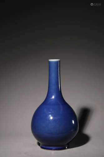 霽藍釉長頸瓶
