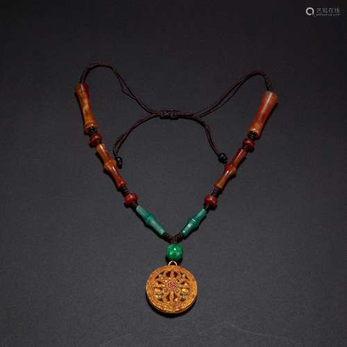 A GROUP OF CHINESE AGATE PURE GOLD COLLARS FROM THE HAN DYNA...