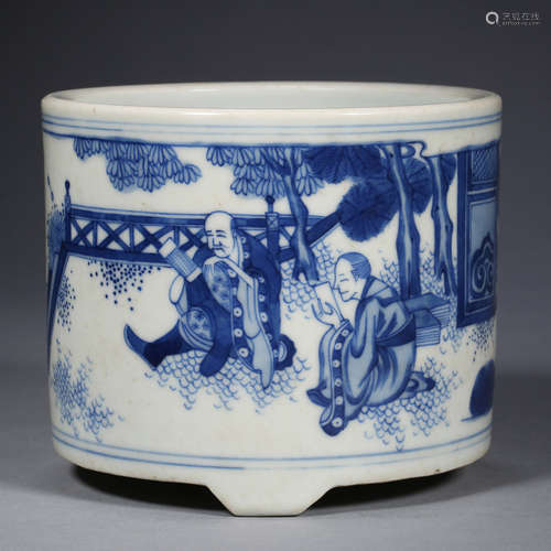 CHINESE BLUE AND WHITE PORCELAIN CENSER FROM MING DYNASTY