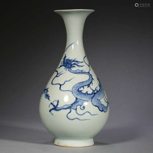 CHINESE BLUE AND WHITE PORCELAIN DRAGON VASE YUAN DYNASTY