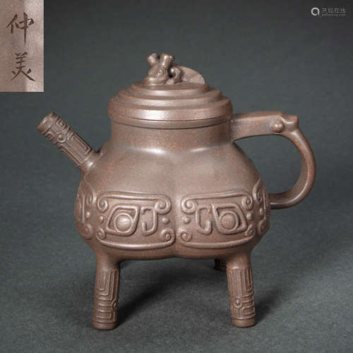 CHINESE TEAPOTS FROM THE QING DYNASTY