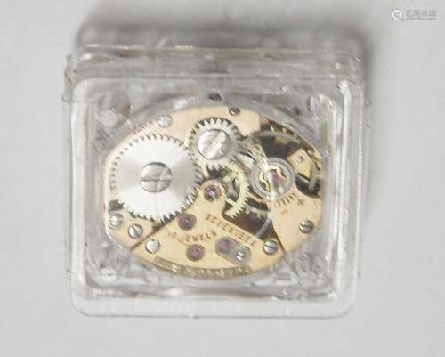 Swiss ladies wrist watch movement, 17 Jewels