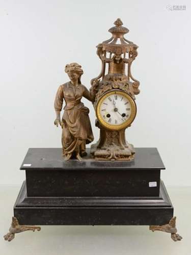 Fireplace clock with sculpture in regule,black marble, damag...