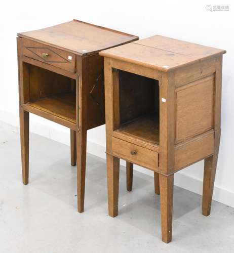 Convolute 2 different,rustic bedside tables,oak,18th/19th ce...