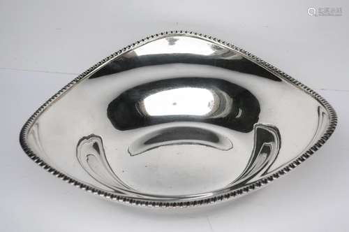 Tiefe Schale mit Perlrand,925er Sterling Silber, ca.398 Gram...