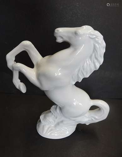 Standing horse,porcelain,unmarked,height 25cm