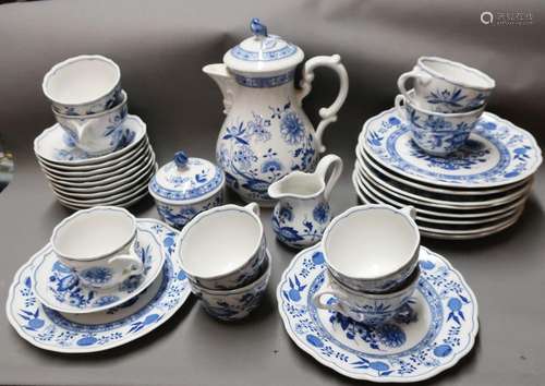 Approx.35-piece coffee service