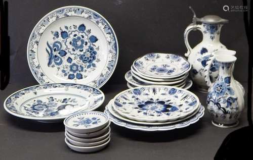 Mixed lot 16 small and larger plates