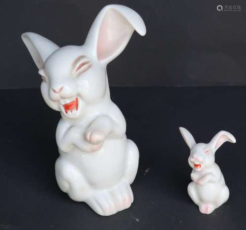 2 Porzellanfiguren: Lachender Hase