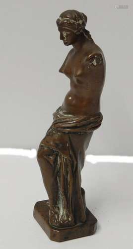 Standing female nude