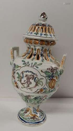 Handle-lidded vase