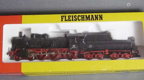 Fleischmann steam locomotive with tender