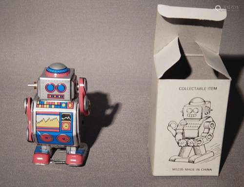 Small robot with original box