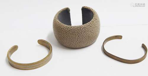 Convolute 3 bangles