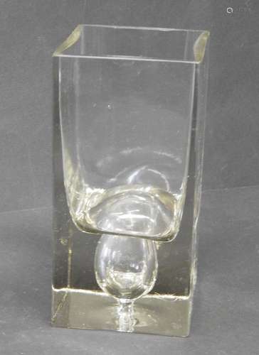 Rectangular flower vase,