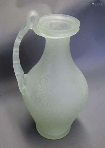 Carafe with handle,repli