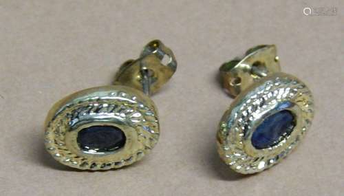 Pair of oval stud earrin